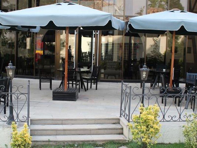Sheki Saray Hotel Buitenkant foto
