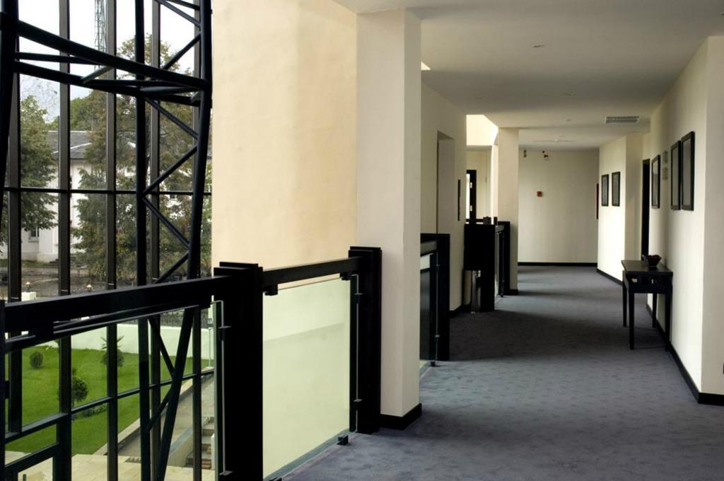 Sheki Saray Hotel Buitenkant foto