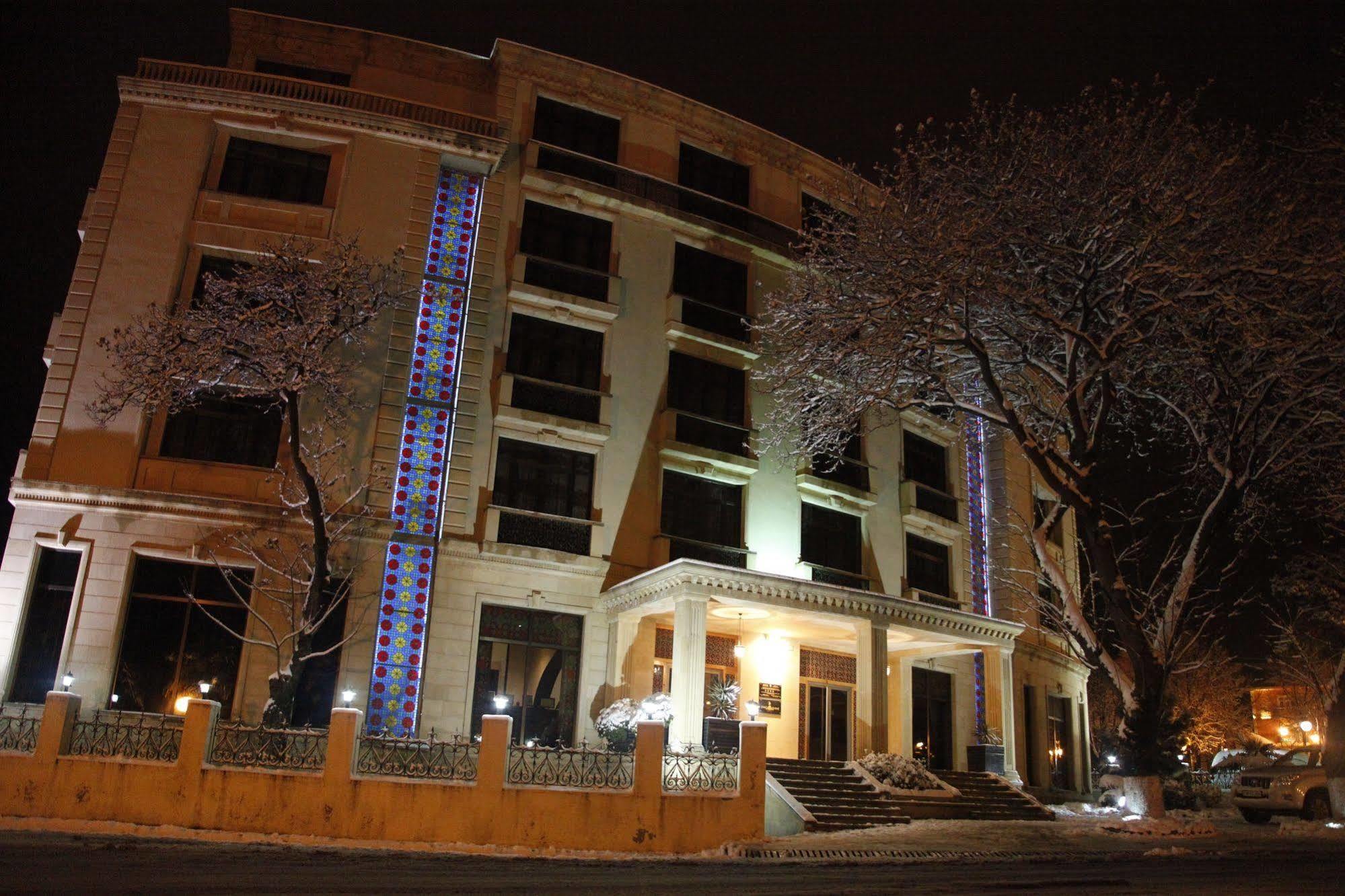 Sheki Saray Hotel Buitenkant foto